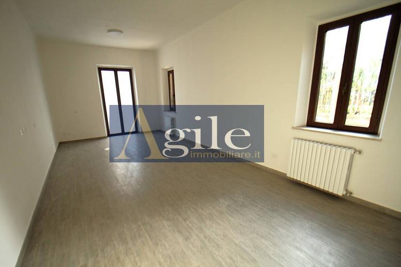 Villa a schiera in Via Salaria, Colli del Tronto — foto 3 di 5