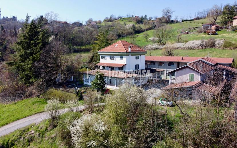 Casa indipendente in Strada Parasio, Ovada — foto 4 di 5