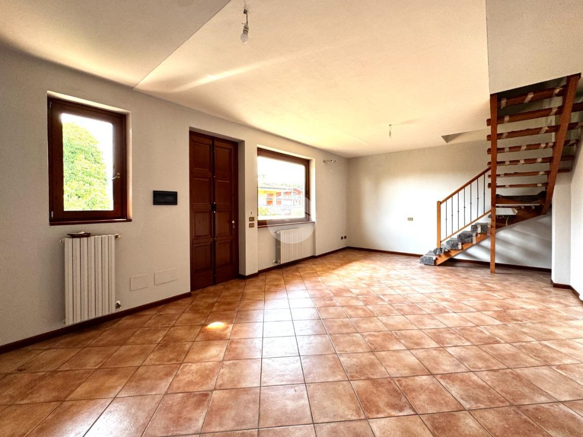 Trilocale in Via Giacinto Gaggia, Capriolo