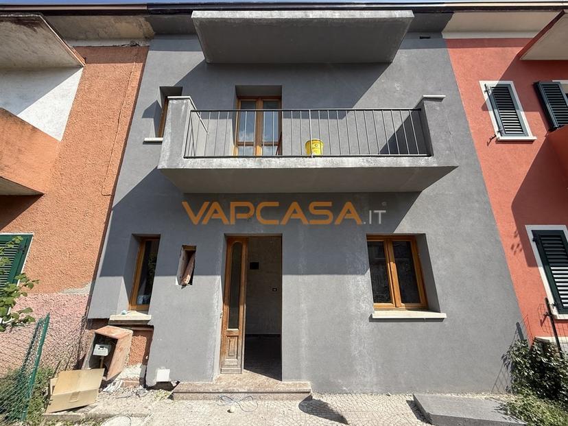 Villa a schiera in Via IV Novembre 3, Capriolo — foto 3 di 5