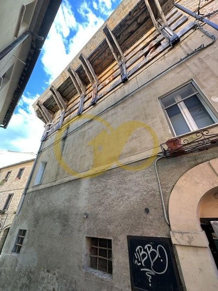 Casa indipendente in Salnitrari 14, Tolentino — foto 3 di 5