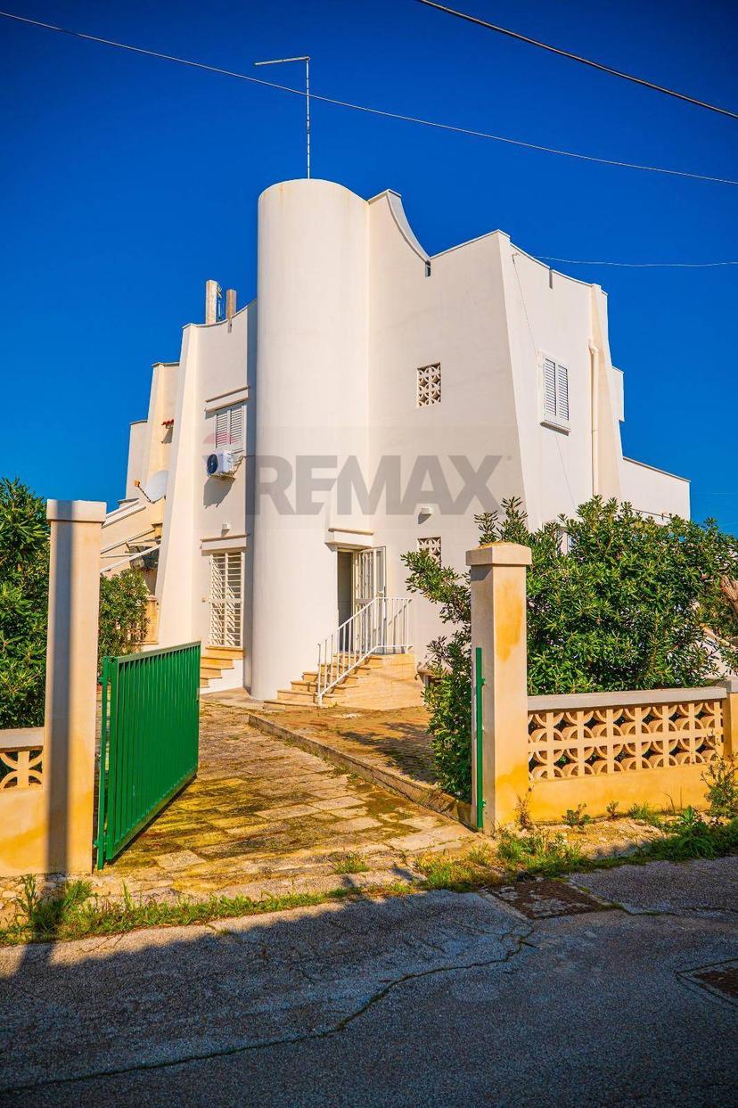 Villa in Via Calarena, Mola di Bari — foto 4 di 5