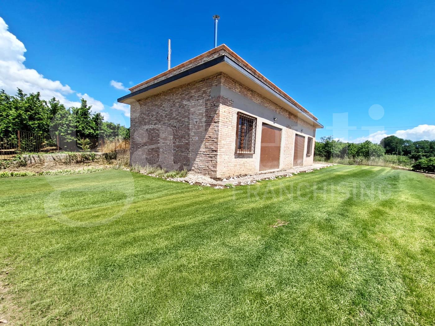 Villa in Contrada Quaglieri Snc, Teano