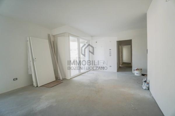 Trilocale in Via John Fitzgerald Kennedy 149, Laives — foto 2 di 5