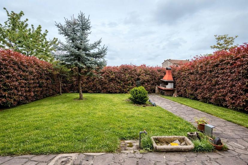 Villa trifamiliare in Torre Sachetti 45, Stradella — foto 5 di 5