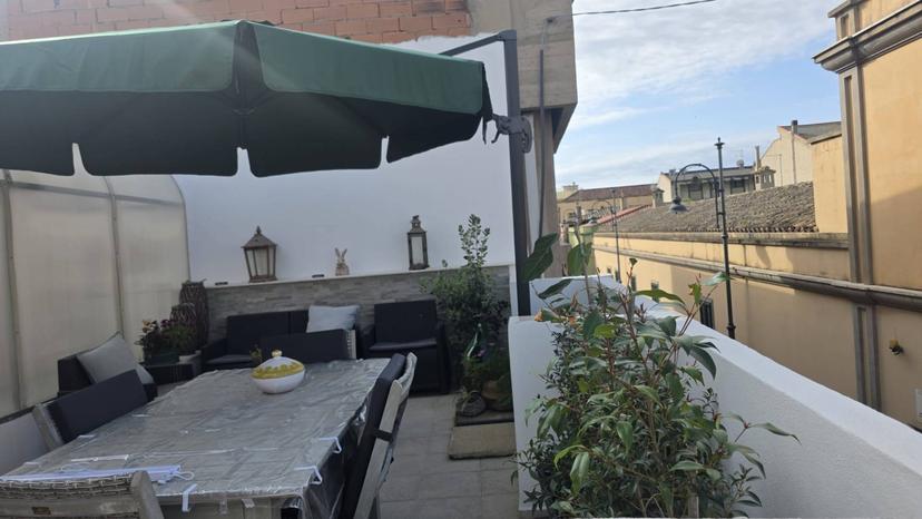 Casa indipendente in Piazza Azuni, Quartu Sant'Elena — foto 4 di 5