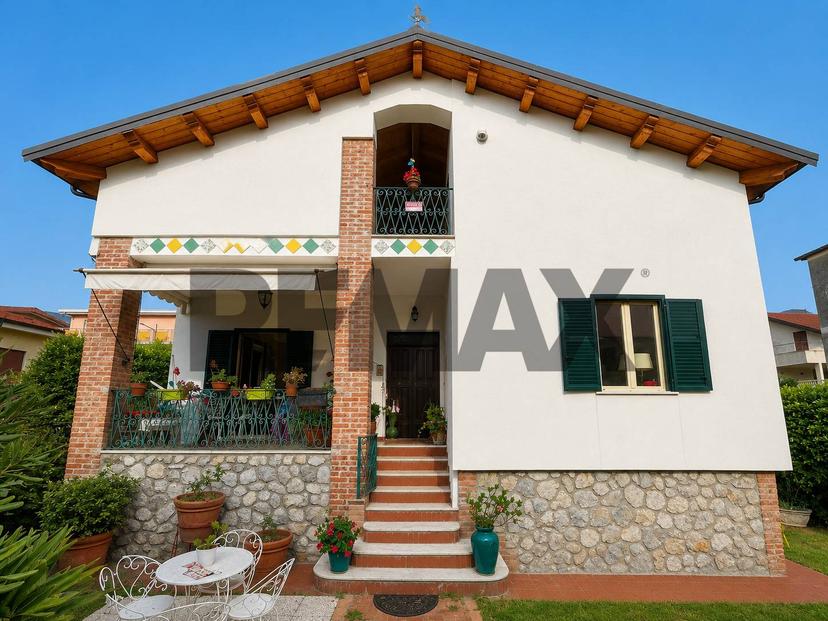 Villa in Via della Libertà 14, Falerna — foto 4 di 5