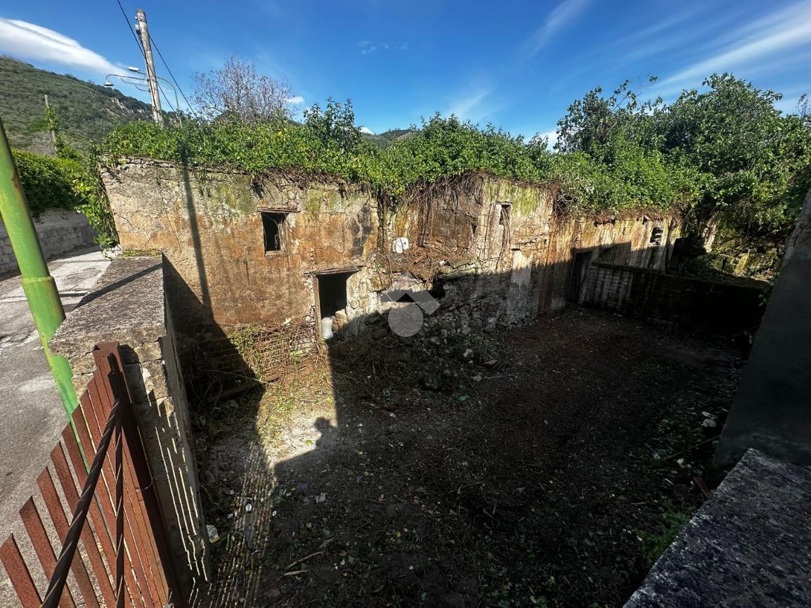 Villa in Via M Livardi 18, San Paolo Bel Sito