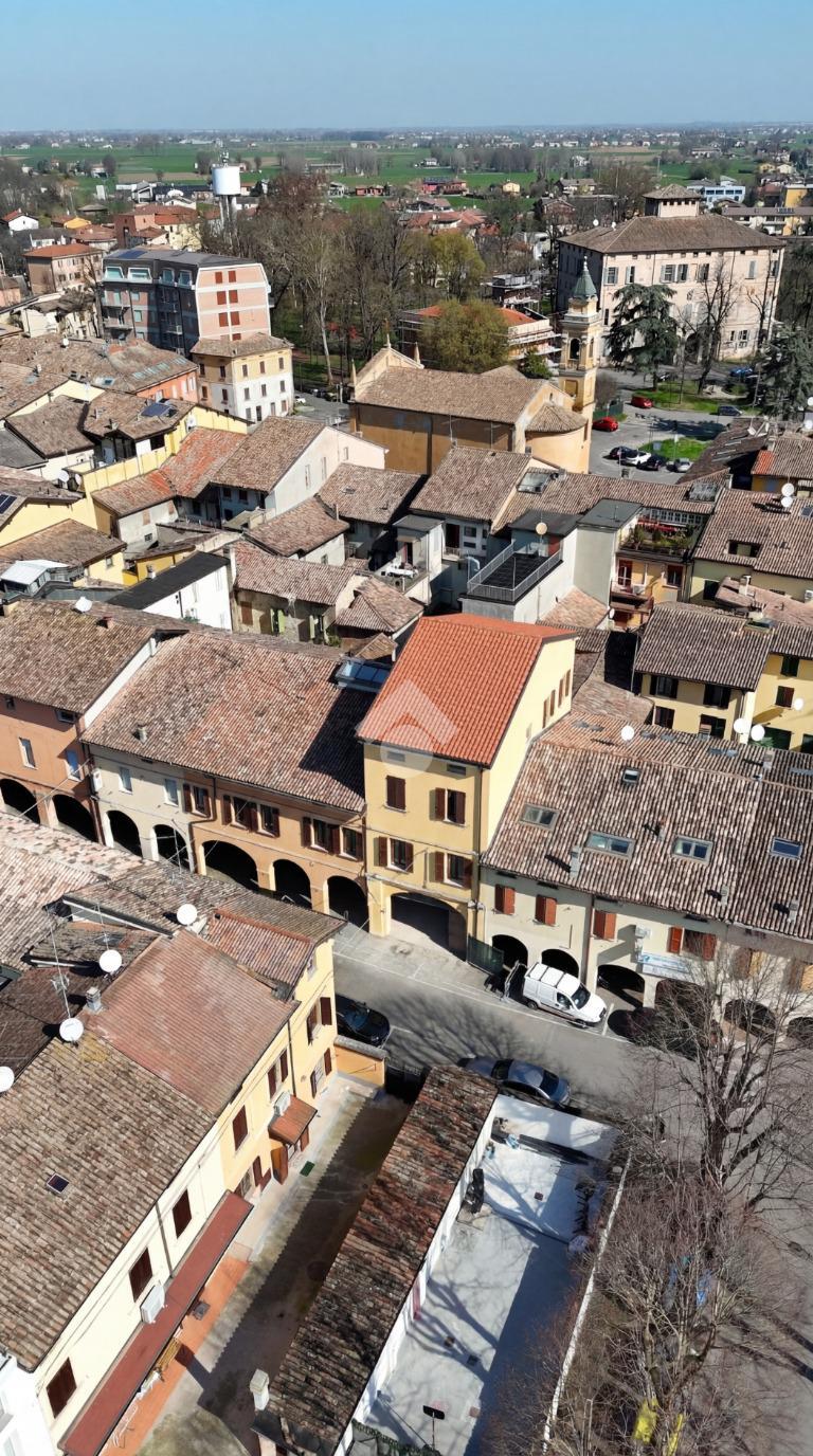 Trilocale in Via XXV Aprile 17, Castelnovo di Sotto
