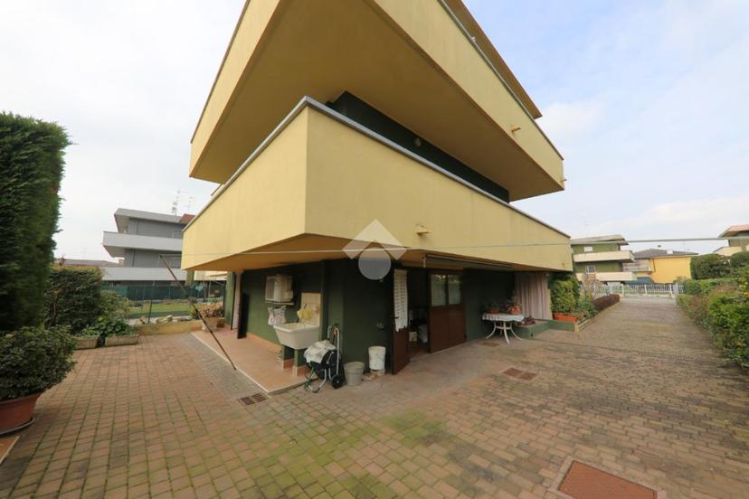 Villa in Via Unione Europea 22, Marmirolo — foto 2 di 5