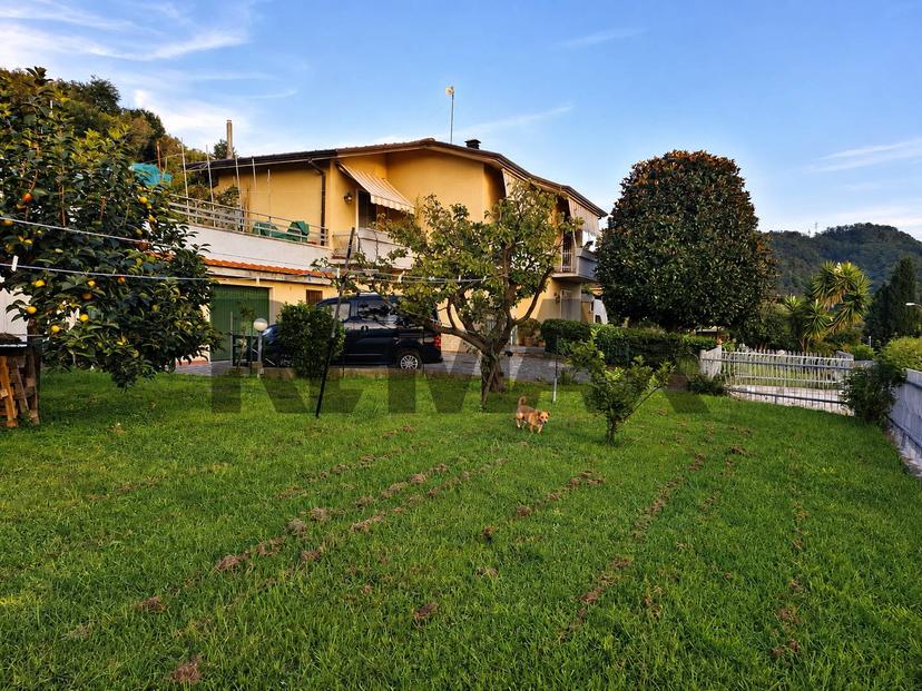Villa in Via Cegino 68, Massarosa