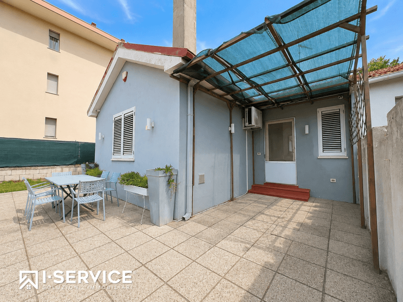 Casa indipendente in Via Niccolò Tommaseo 91, Rimini — foto 2 di 5