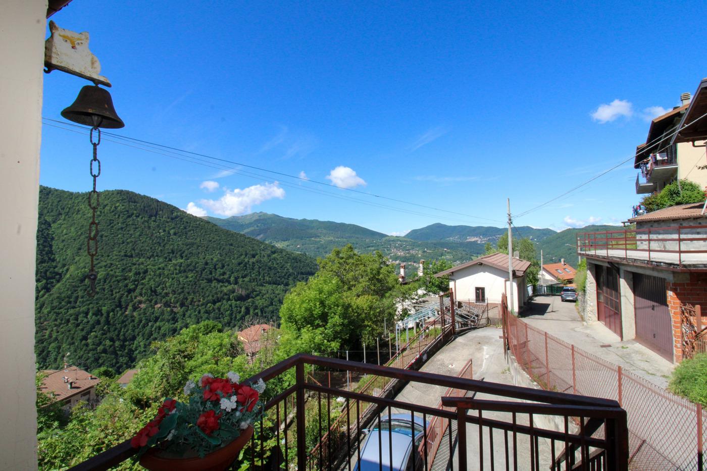 Casa indipendente in Via Monte Tellero  22, Ponna
