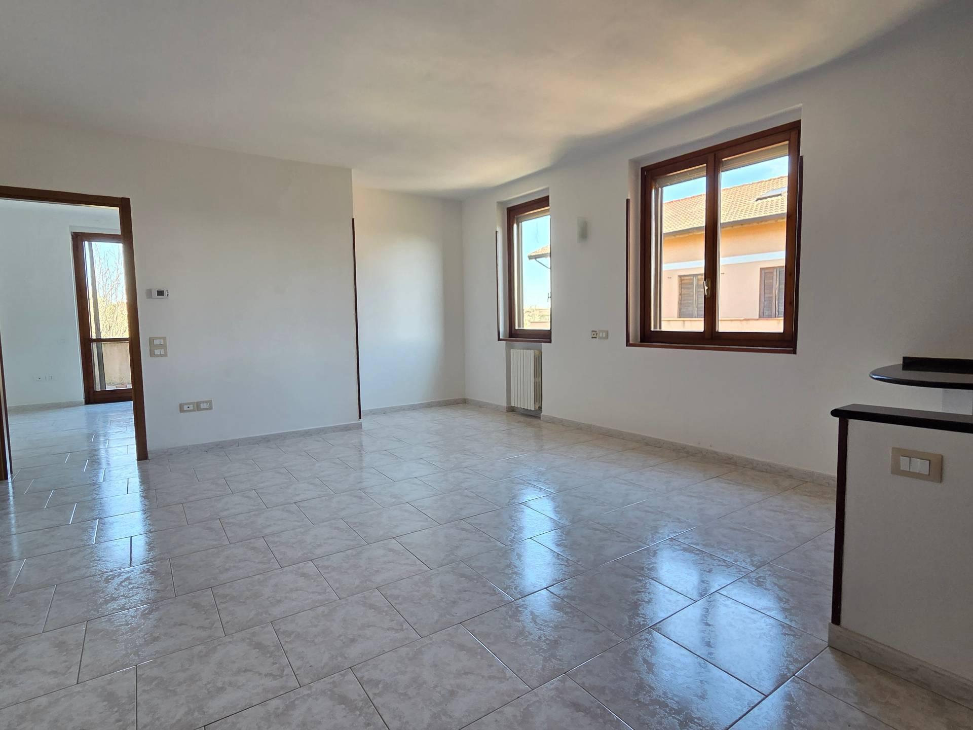 Trilocale in Via Manzoni 3, Torrevecchia Pia