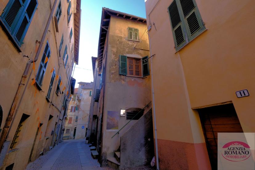 Quadrilocale in Via dei Perrando  3, Sassello — foto 2 di 5