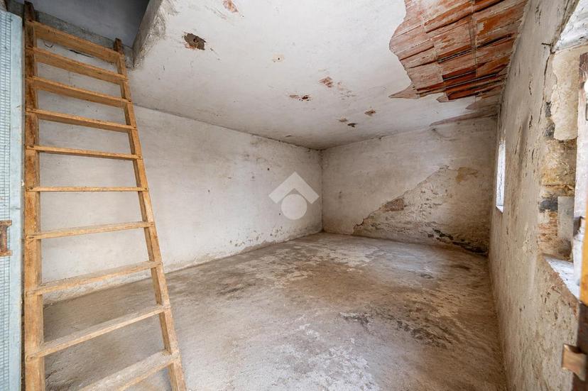 Rustico in Contrada Sartori, Roverè Veronese — foto 4 di 5