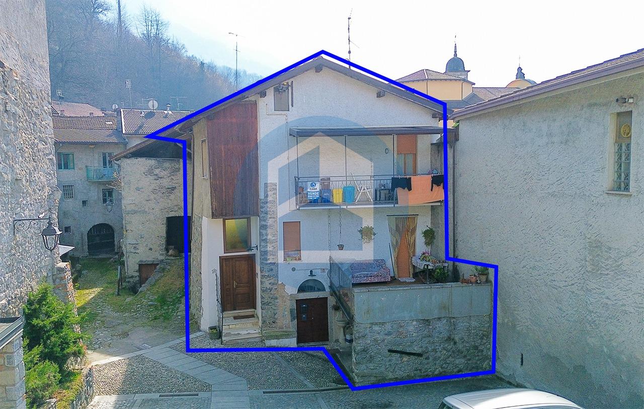 Casa indipendente in Via Adamo, Niardo