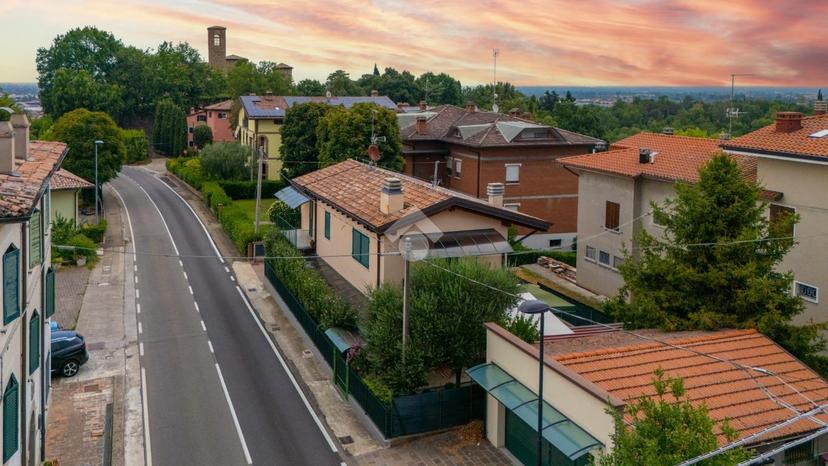 Villa in Via Abetone Superiore 11, Maranello — foto 3 di 5