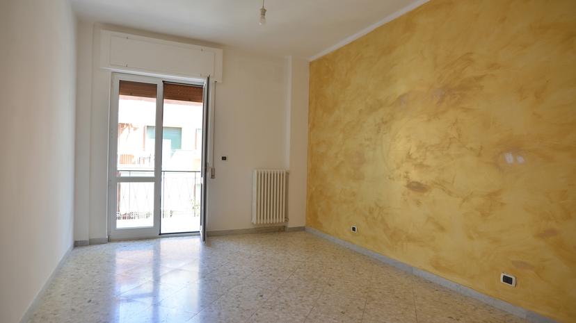 Trilocale in Via Dante Alighieri 378, Bari