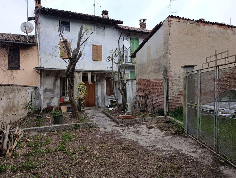 Terratetto unifamiliare in Via Verdi 68, Breme