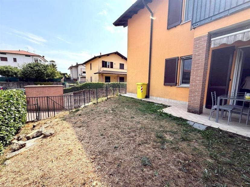 Trilocale in Via De Amicis 39, Mornago — foto 2 di 5