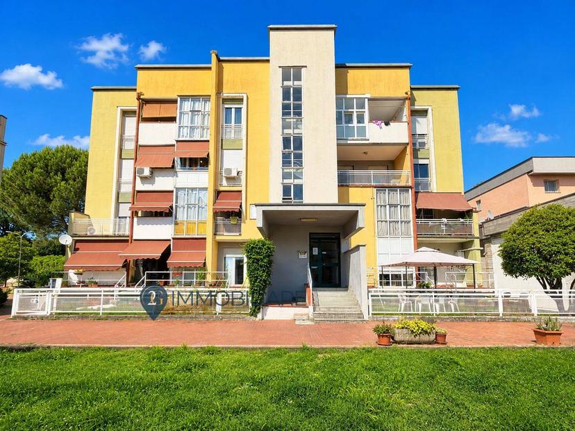Quadrilocale in Via Giuseppe di Vittorio 26, Santo Stefano di Magra — foto 4 di 5