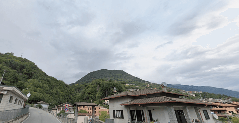 Monolocale in Via Regina, Domaso — foto 2 di 5