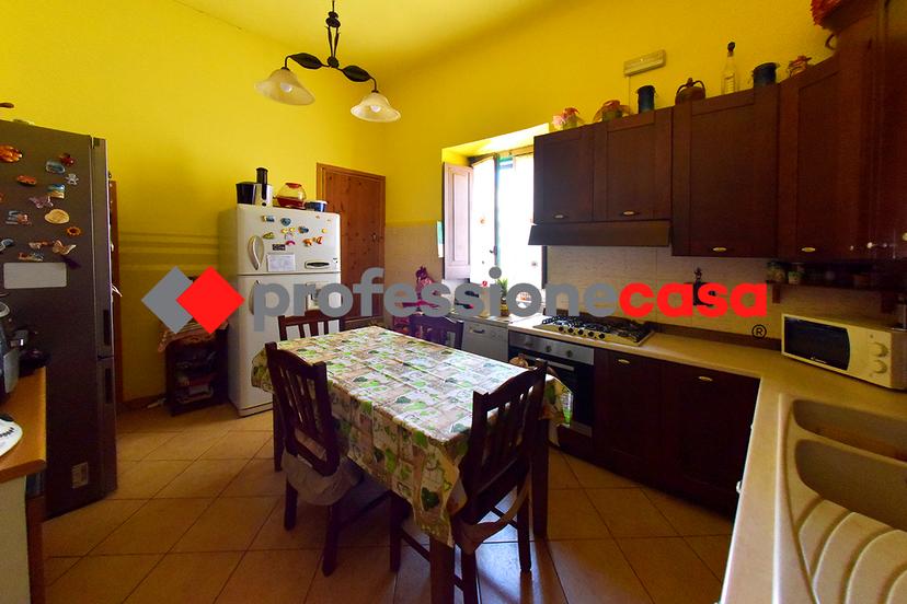 Quadrilocale in Via Mario Fiore  41, Santa Maria Capua Vetere — foto 2 di 5
