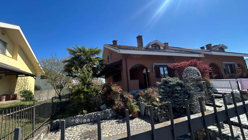 Appartamento in Via Don Romano Grosso, Airasca — foto 3 di 4