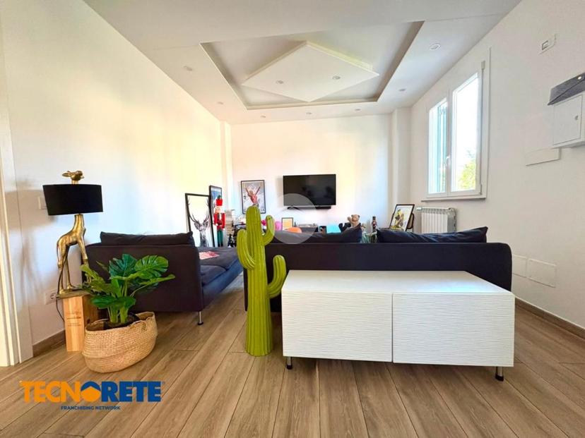 Casa indipendente in Via Sarzana 959, La Spezia — foto 2 di 5