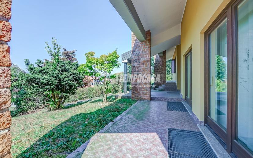 Villa in Via Beati, Castelletto sopra Ticino — foto 4 di 5