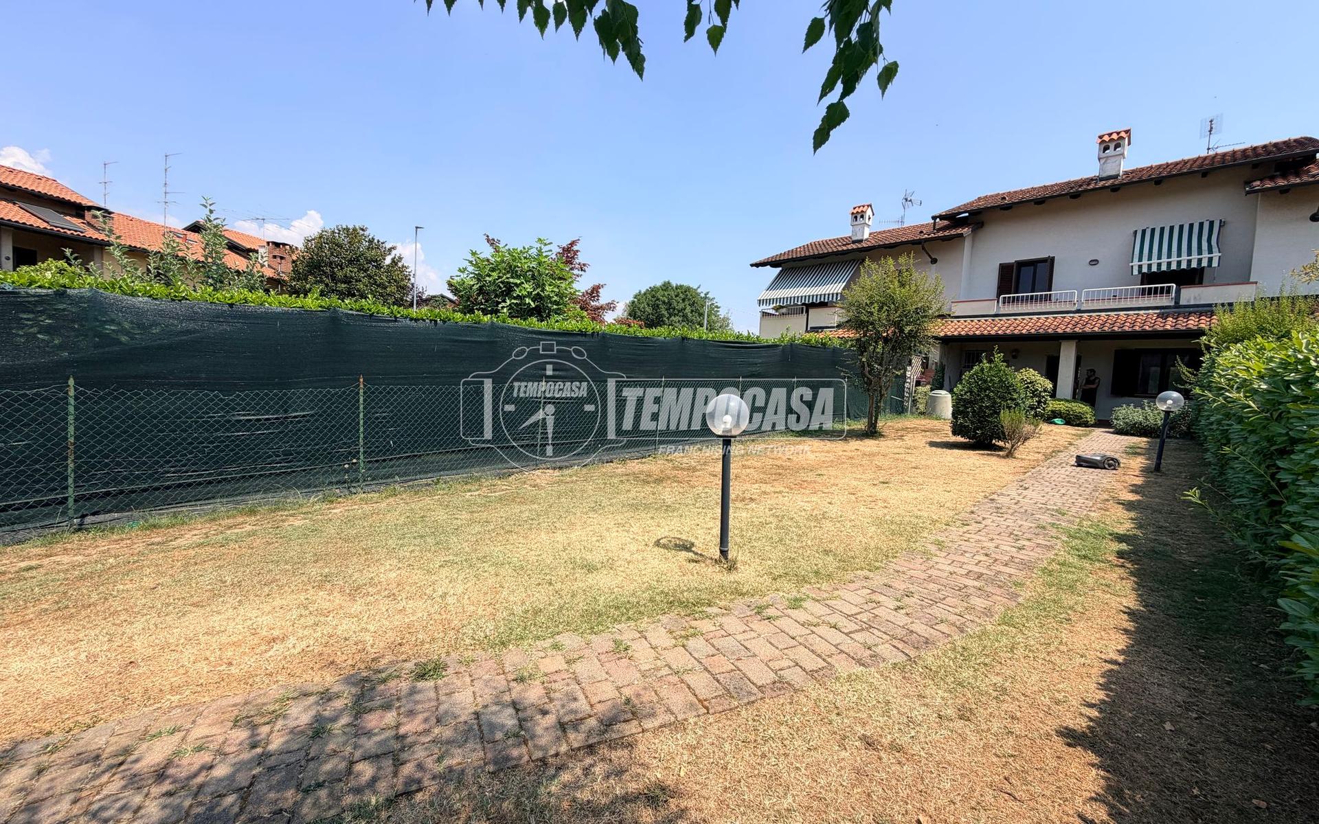 Casa indipendente in Via Vecchia Strada al Vicinale Villanetto, Ponderano