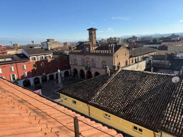 Attico in Piazza Giuseppe Garibaldi, Fidenza — foto 3 di 5