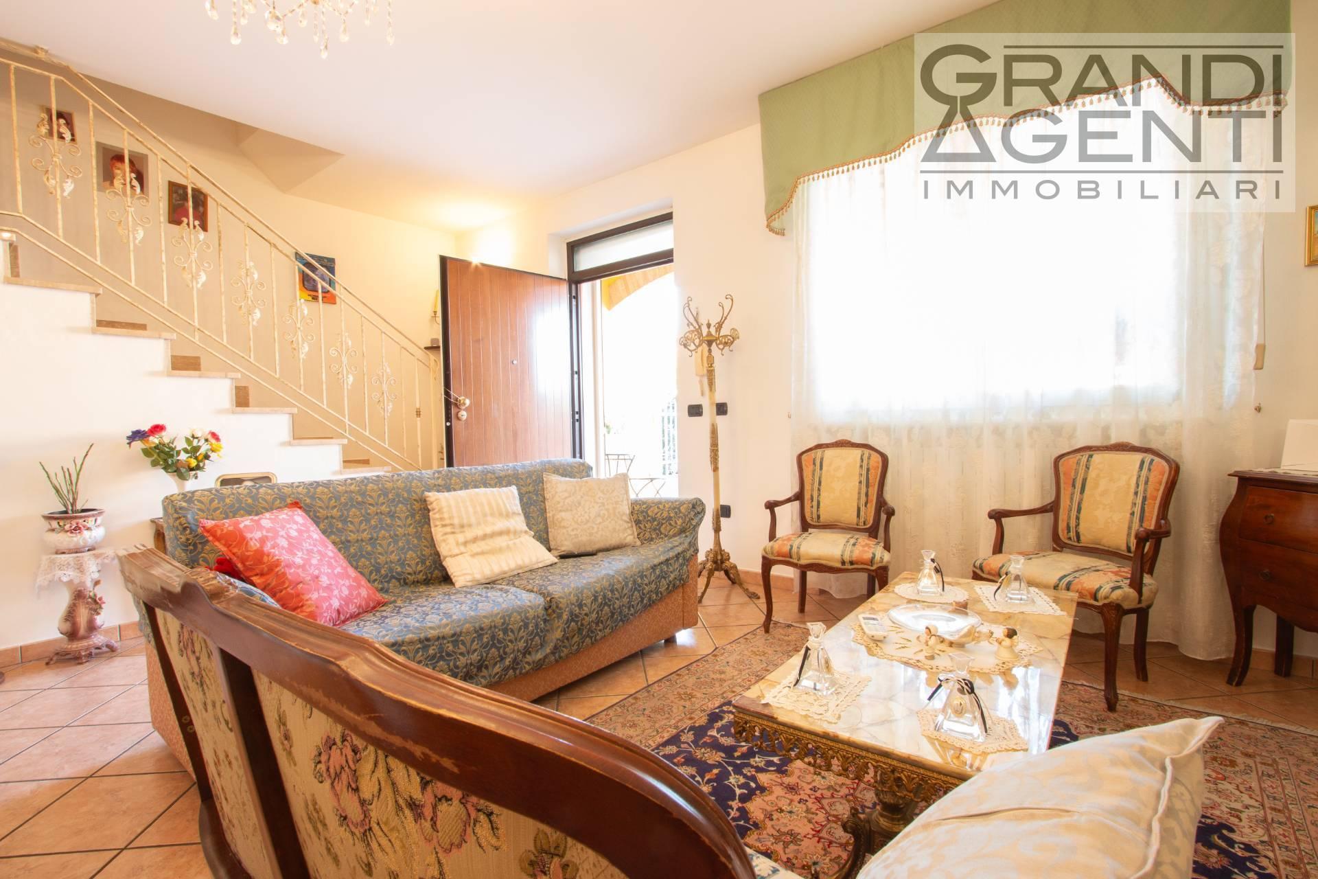 Villa a schiera in Eugenio Montale 11, Mozzecane