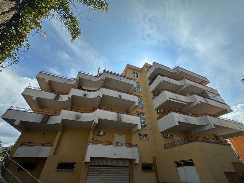 Quadrilocale in Stretto Primo Zigari  15, Barcellona Pozzo di Gotto — foto 4 di 5