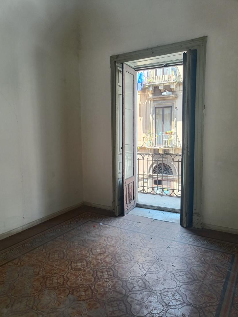 Appartamento in Via Calì 27, Catania