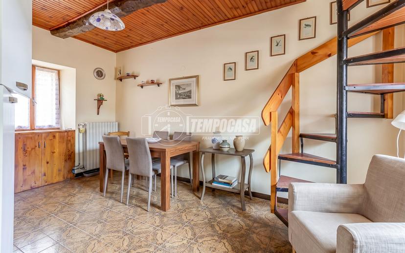 Casa indipendente in Via Casale Canuggioni, Borgomanero — foto 3 di 5