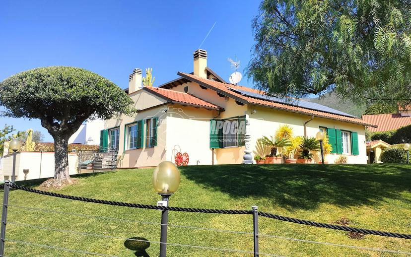 Villa in Via Carenda 7, Cisano sul Neva — foto 4 di 5