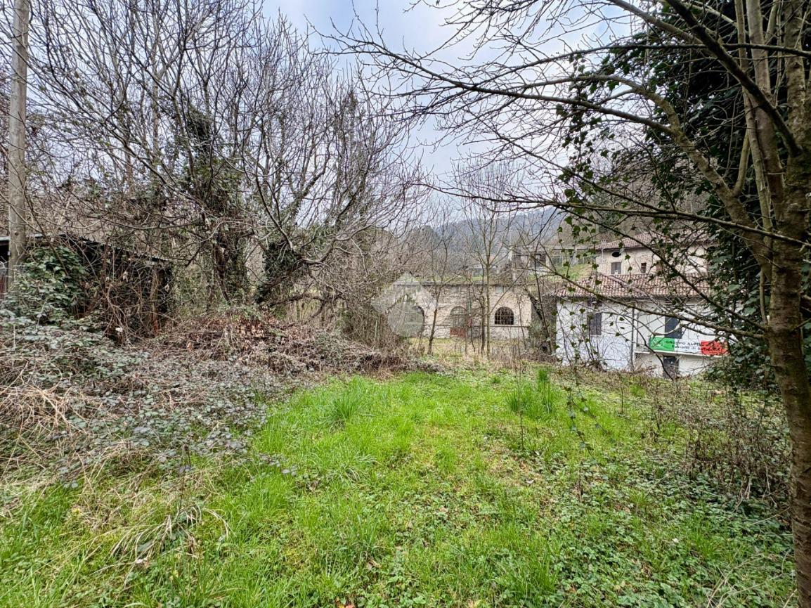 Casa indipendente in V. Molini 5, Cene
