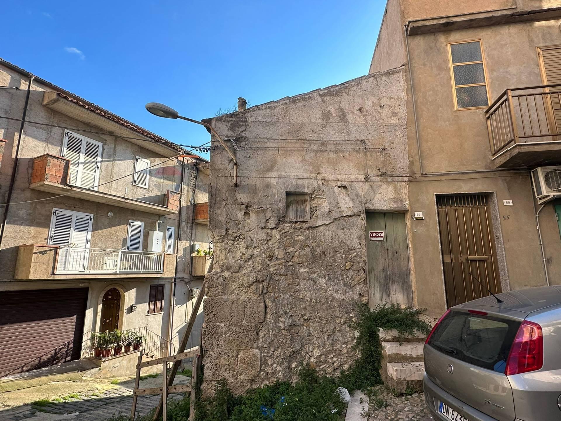Rustico in Via Fratelli Cairoli 31-33-35, Palma di Montechiaro