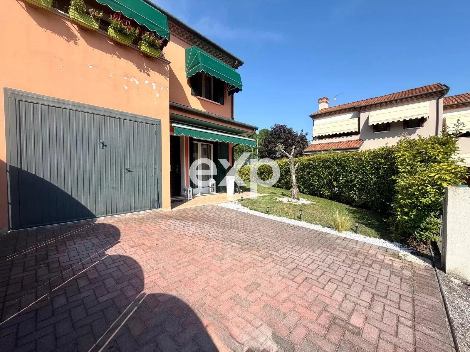 Villa bifamiliare, Annone Veneto