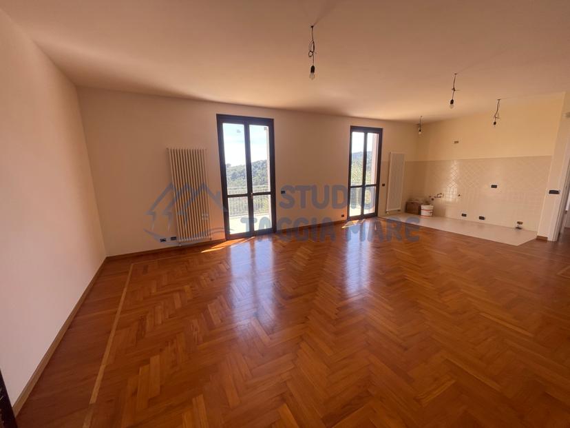 Casa indipendente in Via Montin, Diano San Pietro — foto 5 di 5