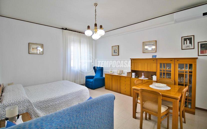 Villa a schiera, Galliate — foto 3 di 5