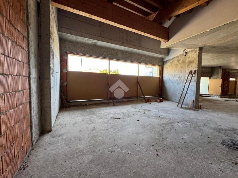Trilocale in Via dei Fantoni 3, Solto Collina — foto 3 di 5