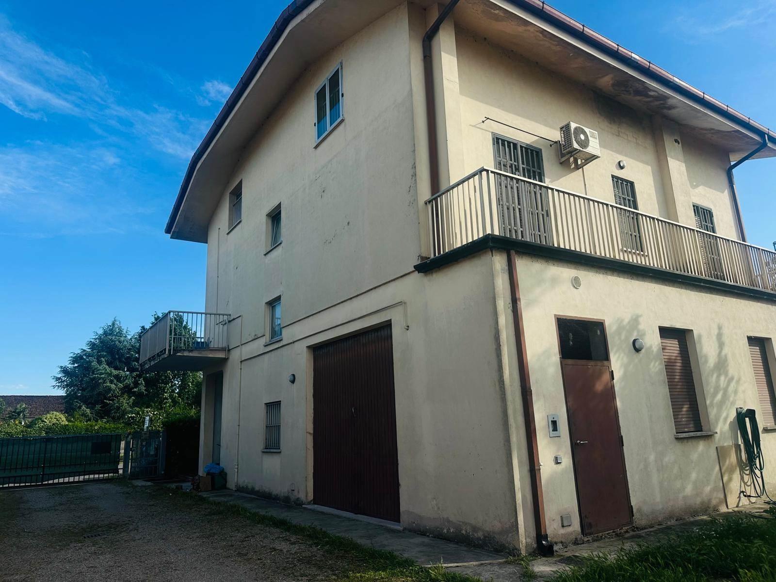Casa indipendente, Mantova