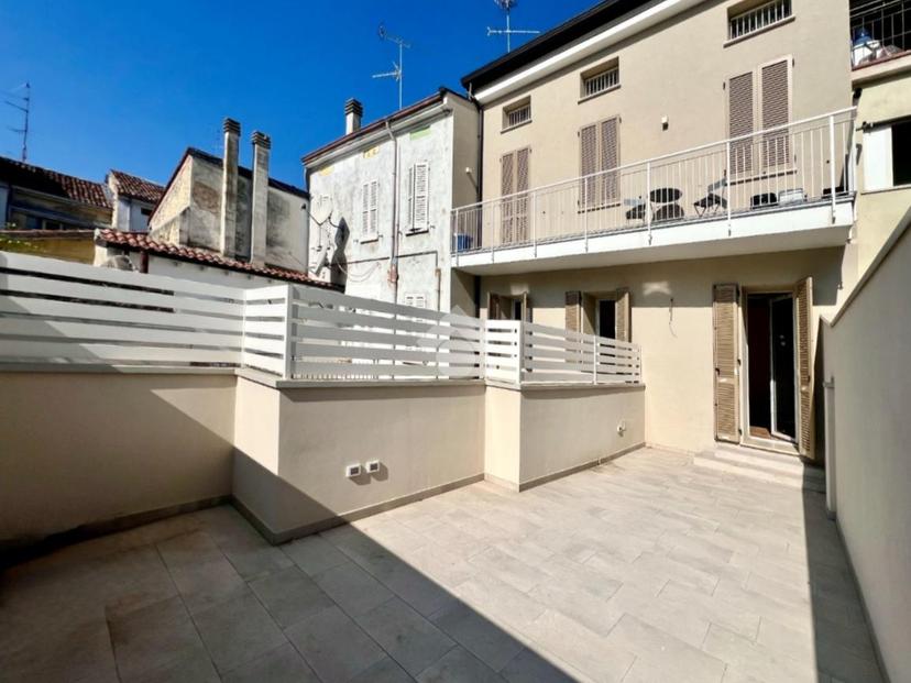 Trilocale in Via Carlo Pisacane 8, Guastalla — foto 3 di 5