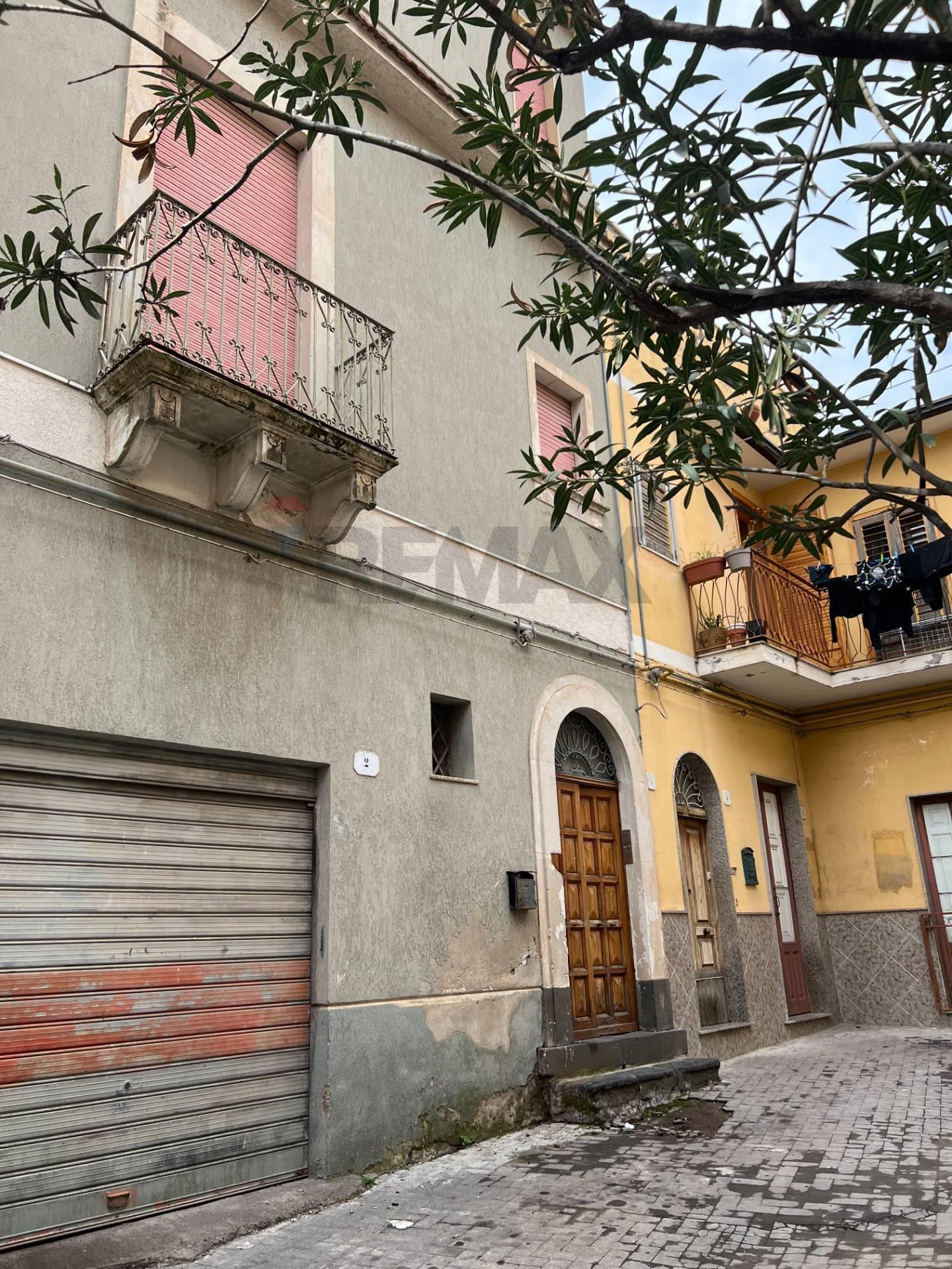 Casa indipendente in Cortile Attanasio 1, Biancavilla