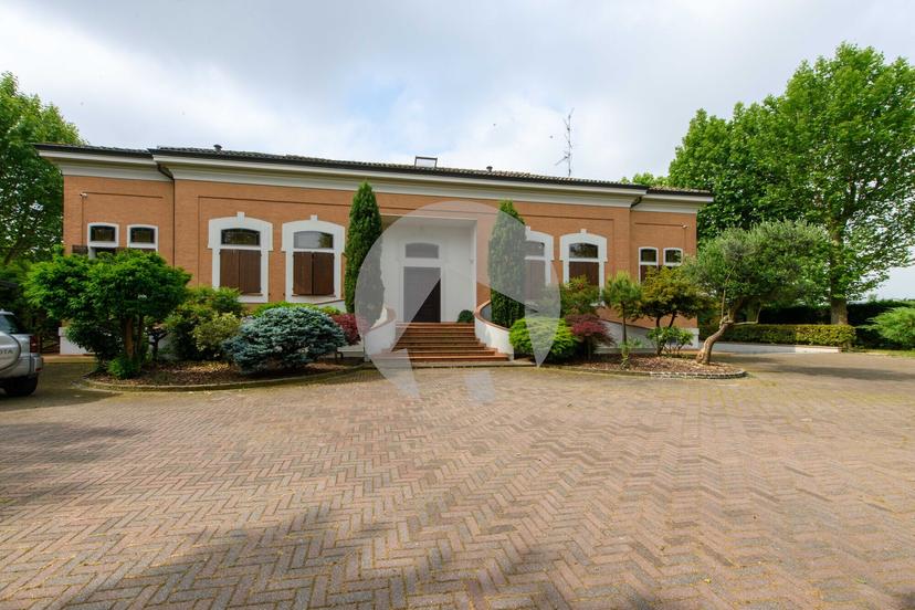 Villa unifamiliare in Via Gandina 3, Correggio