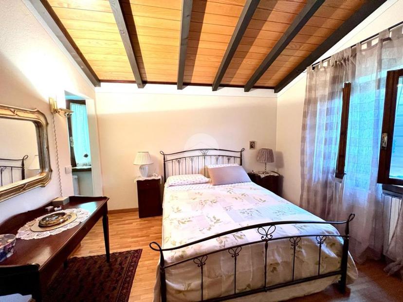 Villa in Località Coletto 16, Rivoli Veronese — foto 2 di 5