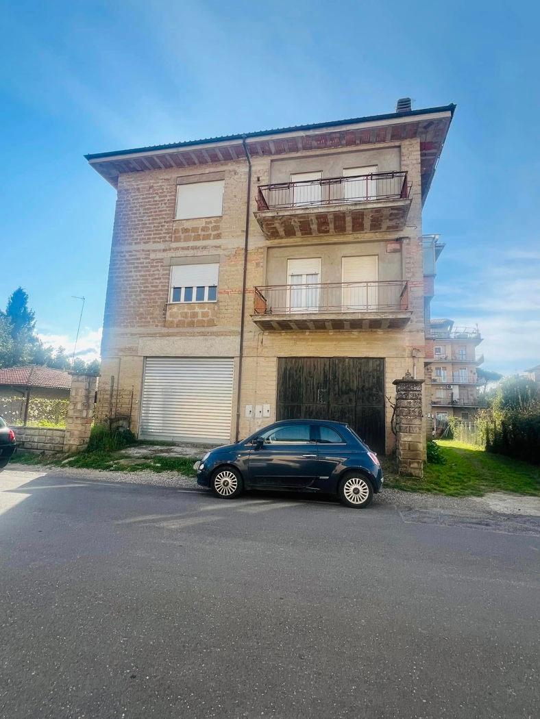 Appartamento in Via Roma 18, Oriolo Romano — foto 4 di 5